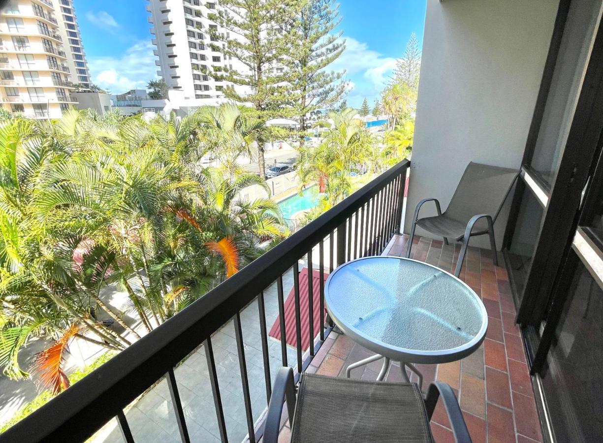 Surfers Paradise- Meters From The Beach! Gold Coast Exterior foto